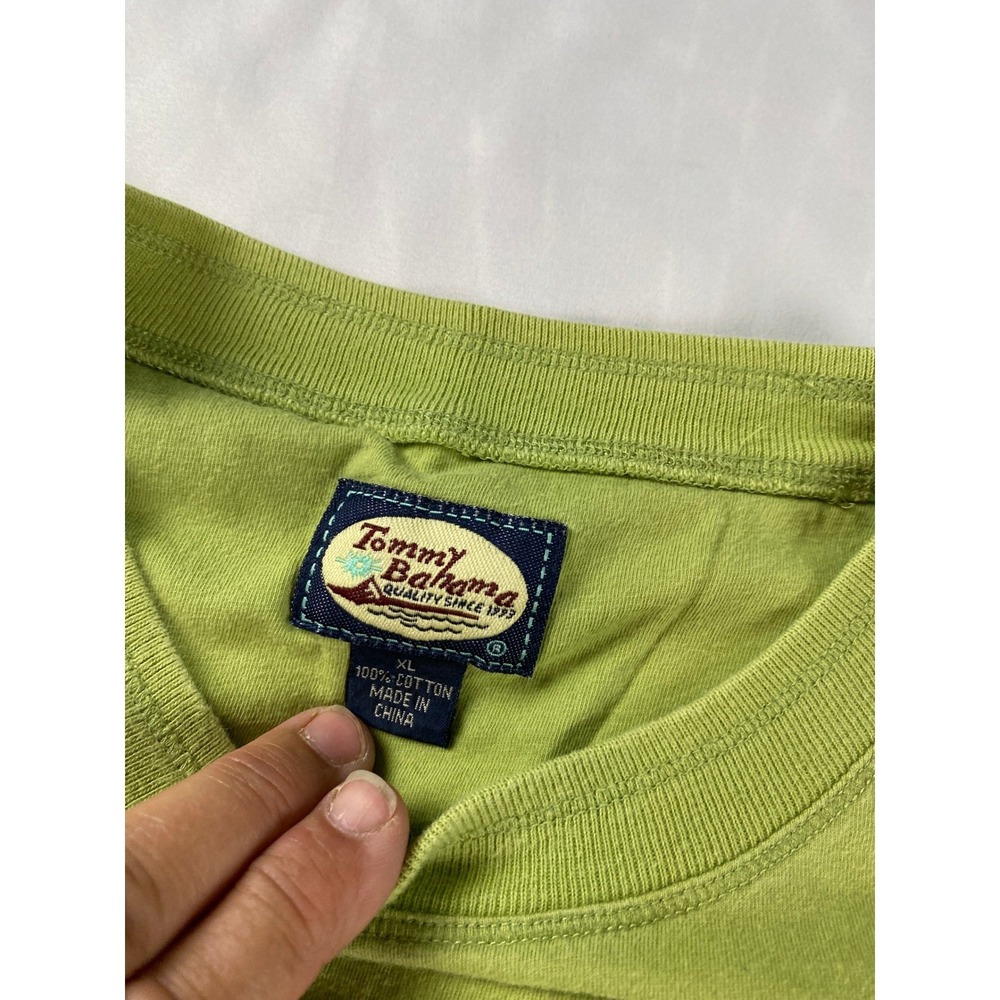 Tommy Bahama Pocket T-Shirt Mens XL Lime Green Excellent Embroidered Logo Cotton - Picture 5 of 8